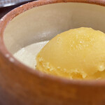 割烹 新多久 - 柿アイス