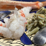 割烹 新多久 - 山北のズワイガニ炭炙りと蟹味噌和え