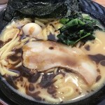 Ichikakuya - 家系黒マー油ラーメン890円(2021.10.11)