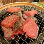 A5仙台牛焼肉 肉豊作 - 