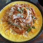 シャトー クワナ - タバスコと粉チーズをかけて。