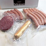 軽井沢デリカテッセン - レバーペースト、コンビーフ、チューリンガー、辛いソーセージ