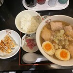 喜多方ラーメン 坂内 - 