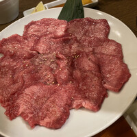 炭火焼肉 日本橋イタダキ - 上たん塩