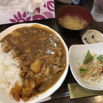 家庭料理居酒屋 よってって - ♪ばぁばのカレー ¥500