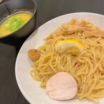 濃厚鶏ソバ 麺 ザ クロ - 料理写真:
