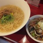 生碼麺食道 - 「柚子塩生碼麺」：慌てんぼさんに忠告！まずは餡をスープに溶かして飲んでみて！！