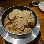 あ楽た - 釜飯の中身　松茸ごはん
