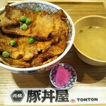 元祖 豚丼屋 TONTON - 豚ロース丼・元祖（6枚） 780円