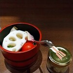 龍馬街道 - ★★★★お通し 500円 カツオのすり身ペーストを付けて野菜を食らう！コレが1番美味しかったな