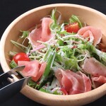 Prosciutto caesar salad