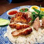 THAIFOOD DINING&BAR　マイペンライ - MIXカオマンガイ
