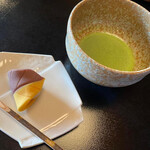 山乃尾 - チェックイン後のお菓子