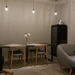 Restaurant OGATA - 内観も落ち着いてる