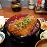 Tonkatsu Kotetsu - 「とんかつ虎鐡」の「醤油カツ丼」