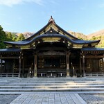 青島食堂 - 弥彦神社