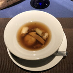 Kaze No Terasu Kukuna - 鴨と松茸のコンソメスープ