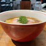 ラーメン屋 トイ・ボックス - 丼