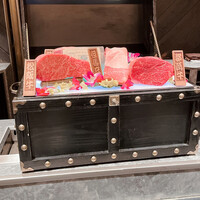 西麻布 焼肉 X - 本日のお肉のお披露目：