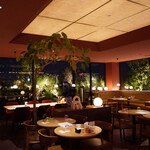 RED ROOM rooftop & grill - 