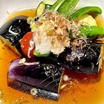 Izakaya Bakkasu - 「 茄子と彩どり野菜の揚げだし 」