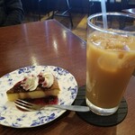 カフェ&ダイニングキッチン 穂の香 - ケーキセット　チーズケーキ