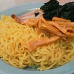 大雄ラーメン - 201212　大雄　からしつけ麺（750円）大盛〈200円）　麺の器です