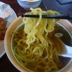葵飯店 - 唐揚定食のミニラーメンの麺