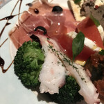 リストランテ ベニーノ - part  of   antipasto    
《marinade   de octopus  prosciutto》
 生ハムの塩加減良い〜タコの風味良い
　　まみこまみこ