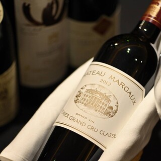 ソムリエ常駐◆200種類以上のワインやペアリングコースを堪能