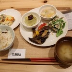 Mujirushi Ryouhin - 選べるメインと４品デリセット、炊き込みチョイス。