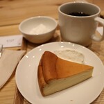 Cafe&Meal MUJI - チーズケーキ・セットコーヒー