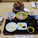 太田屋 - 鯛めし定食