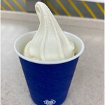 MINISTOP - ソフトクリームバニラ 235円