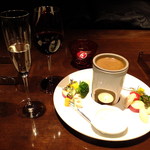 リュクス　タジマヤ - (p≧▽≦q)彩り野菜のバーニャカウダをカレー風味にチーズinして美味しい＆スパークリング+クロス・デ・ロス・シェテ(アルゼンチン)