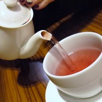 ウルフギャング・パック カフェ 愛知芸術文化センター店 - +ﾋﾟｰﾁﾃｨｰ注ぎました☆彡