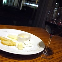 ウルフギャング・パック カフェ 愛知芸術文化センター店 - +赤とﾁｰｽﾞ盛合せ☆彡