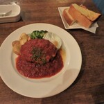 カフェ&レストラン ランプ - トマトソースチーズハンバーグ¥970