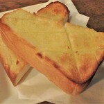 カフェ&レストラン ランプ - パン