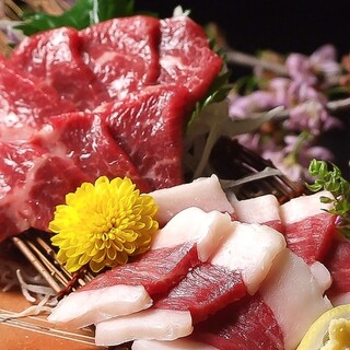 Directly delivered from Kumamoto Farm! Fresh raw horse sashimi