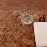 Bistro Gorilla - テーブル