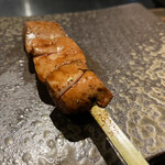 YAKITORI 燃 es - レバー苦手なのですがふわっふわと柔らかく後に残る香りも嫌味のないクリアな味わい、いけちゃいました