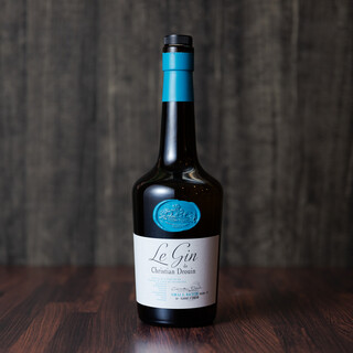 種類豊富なクラフトジンの飲み比べで新しい発見を愉しむ！