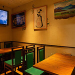 アルラ モンゴル料理屋 - 内観