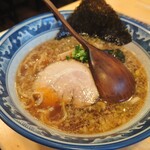 Ramen Tono - 醤油ラーメン（中太面）