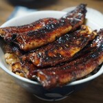 田代 - 鰻丼(上)！一匹半のボリューム✨