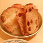 da.b - ダーベー名物　dodoのパン（ハーフサイズで￥２５０）