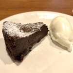 サンジャン・ピエドポー - 