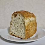 ブーランジュリー グウ - 天然酵母食パン