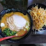 ラーメン 源絆家 - 2021年9月　ネギチャーシュー（醤油豚骨） 1450円